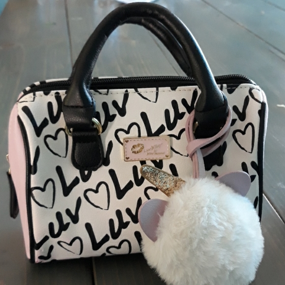 betsey johnson luv bag